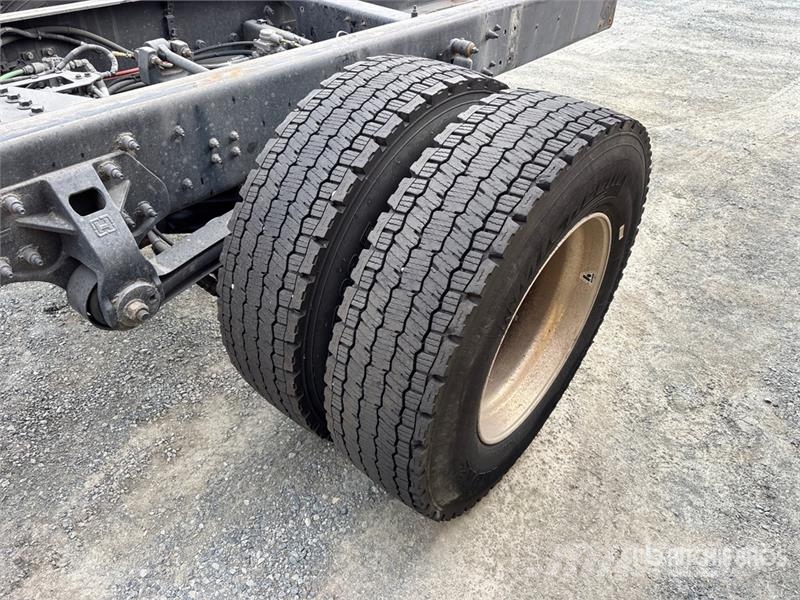  Lion 6 4x2 Electric Cab and Chassis Kabine i unutrašnjost
