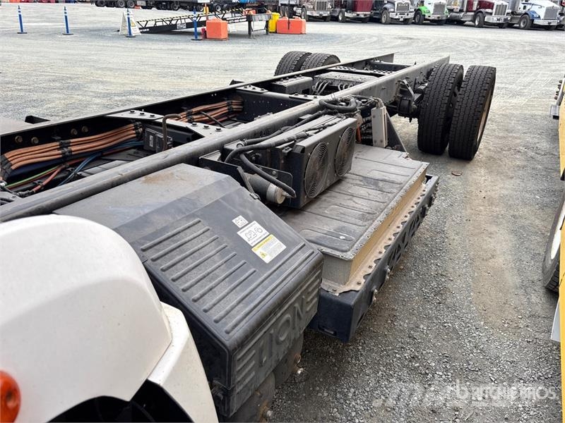  Lion 6 4x2 Electric Cab and Chassis Kabine i unutrašnjost