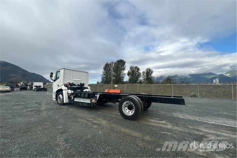  Lion 6 4x2 Electric Cab and Chassis Kabine i unutrašnjost