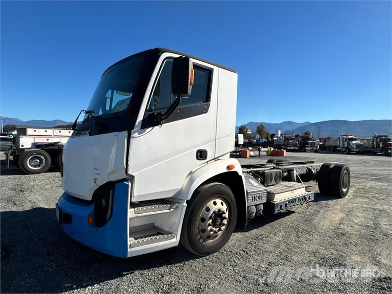Lion 6 4x2 Electric Cab and Chassis Kabiny i wnętrze