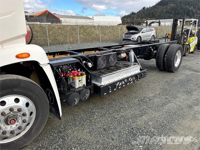  Lion 6 4x2 Electric Cab and Chassis Kabine i unutrašnjost