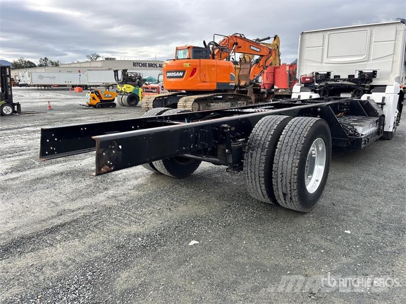  Lion 6 4x2 Electric Cab and Chassis Kabine i unutrašnjost