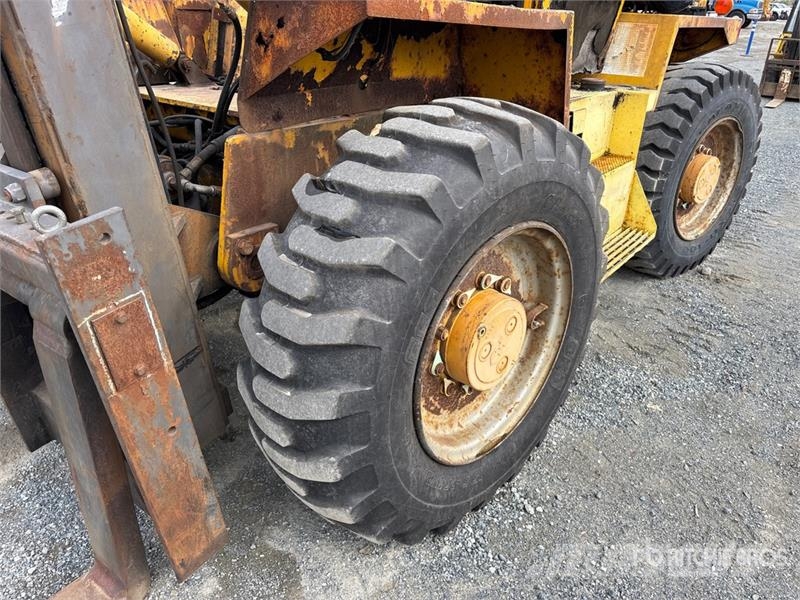 Loadlifter 4412-12C 12000 lb 4x4 Rough Terrain For Навантажувачі підвищеної прохідності