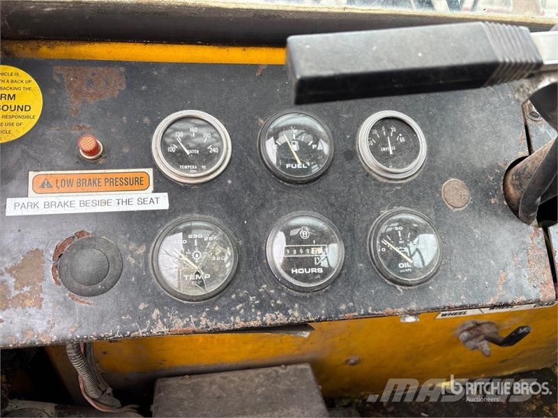 Loadlifter 4412-12C 12000 lb 4x4 Rough Terrain For Навантажувачі підвищеної прохідності