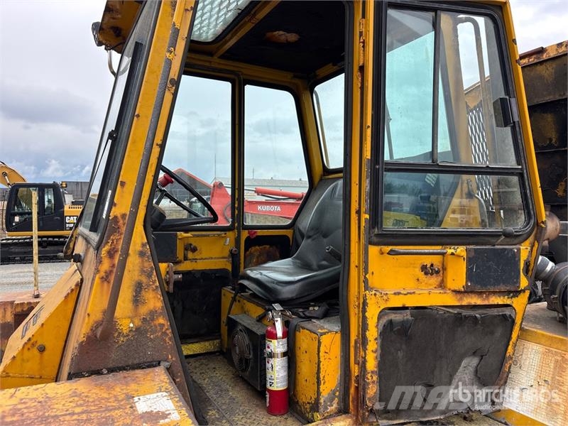 Loadlifter 4412-12C 12000 lb 4x4 Rough Terrain For Навантажувачі підвищеної прохідності