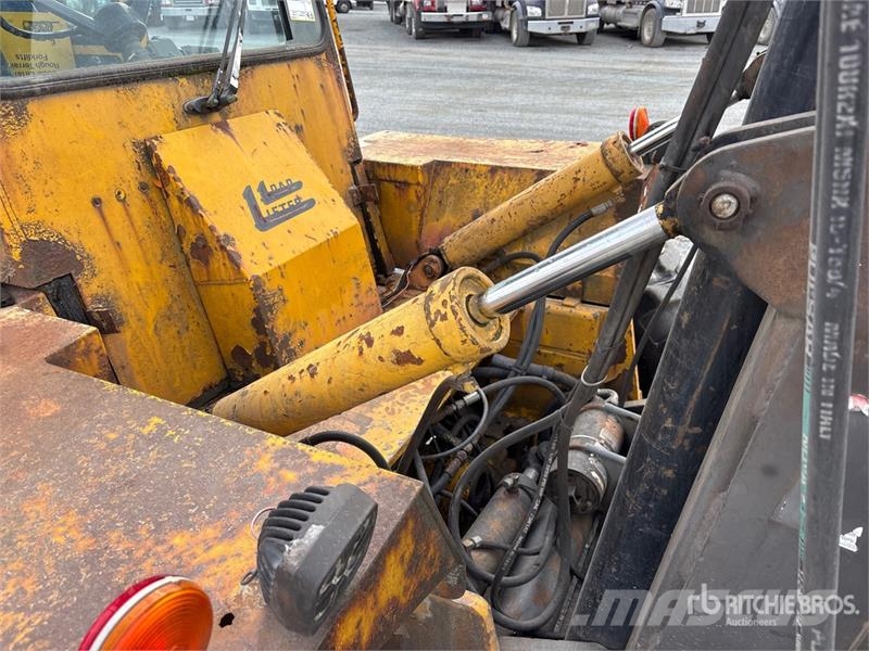 Loadlifter 4412-12C 12000 lb 4x4 Rough Terrain For Навантажувачі підвищеної прохідності