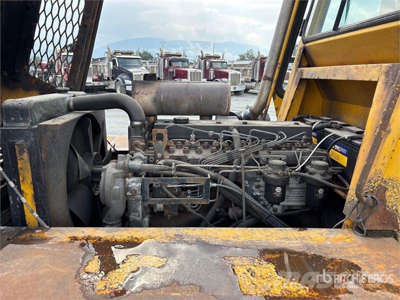 Loadlifter 4412-12C 12000 lb 4x4 Rough Terrain For Навантажувачі підвищеної прохідності