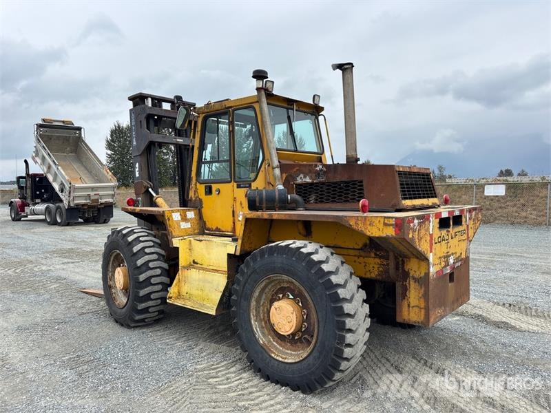 Loadlifter 4412-12C 12000 lb 4x4 Rough Terrain For Навантажувачі підвищеної прохідності