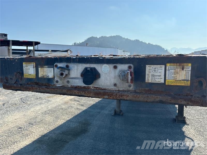 Lode King 32 ft Super B-Train Lead Flatbed Trailer Valníky