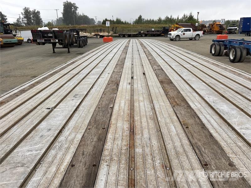 Lode King 53 ft Tri/A Flatbed Trailer Platformas/izkraušana no sāniem