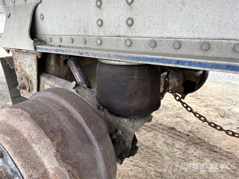Lode King 53 ft Tri/A Flatbed Trailer Platformas/izkraušana no sāniem