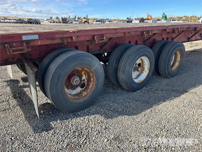 Lode King 53 ft Tri/A Flatbed Trailer Platformas/izkraušana no sāniem