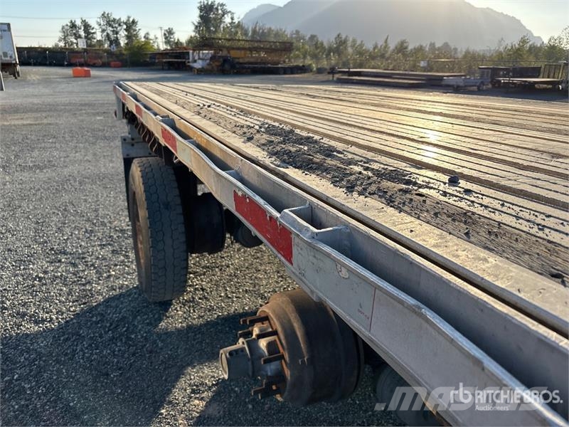 Lode King 53 ft Tri/A Flatbed Trailer Remolques de cama baja
