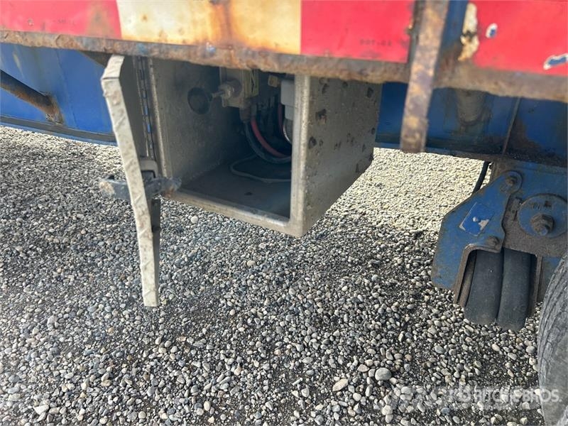 Lode King Step Deck Trailer Mélybölcsős