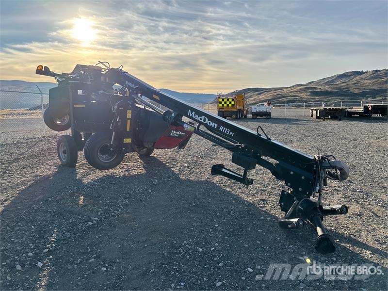 MacDon R113PT 13 ft 2 Point Disc Mower 割草劑