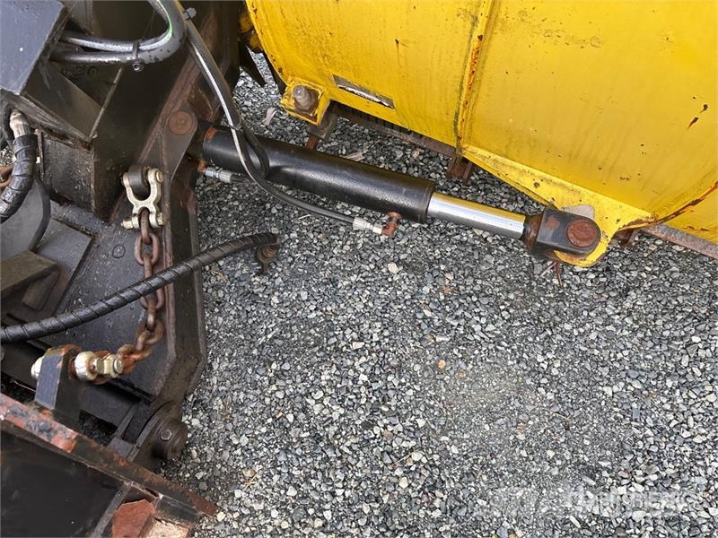 Machinability 11 ft 2 in Power-V Snow Plow - Fits Sniježne daske i plugovi