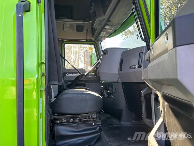 Mack Anthem 6x4 T/A Sleeper Truck Tractor (Inoperable) Vilcēji