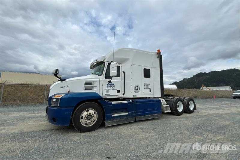 Mack Anthem 6x4 T/A Sleeper Truck Tractor Naudoti vilkikai