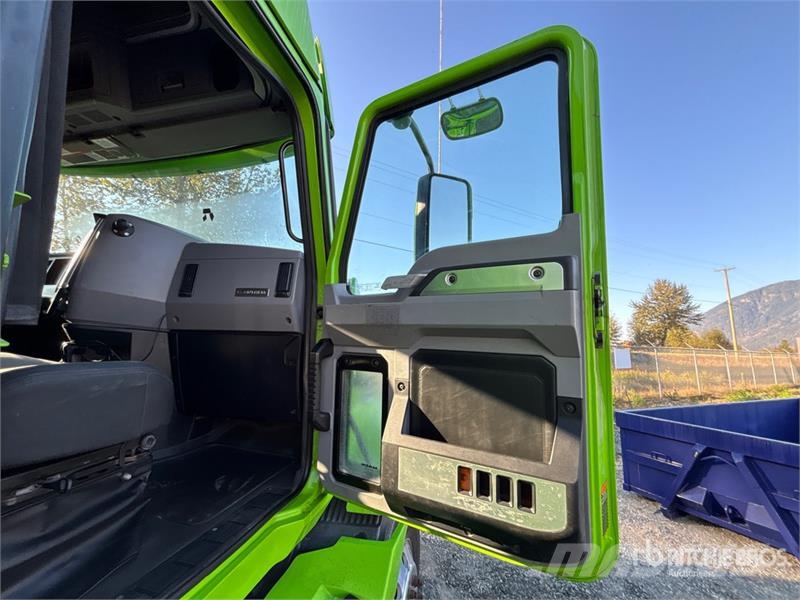 Mack Anthem 6x4 T/A Sleeper Truck Tractor (Inoperable) Vilcēji