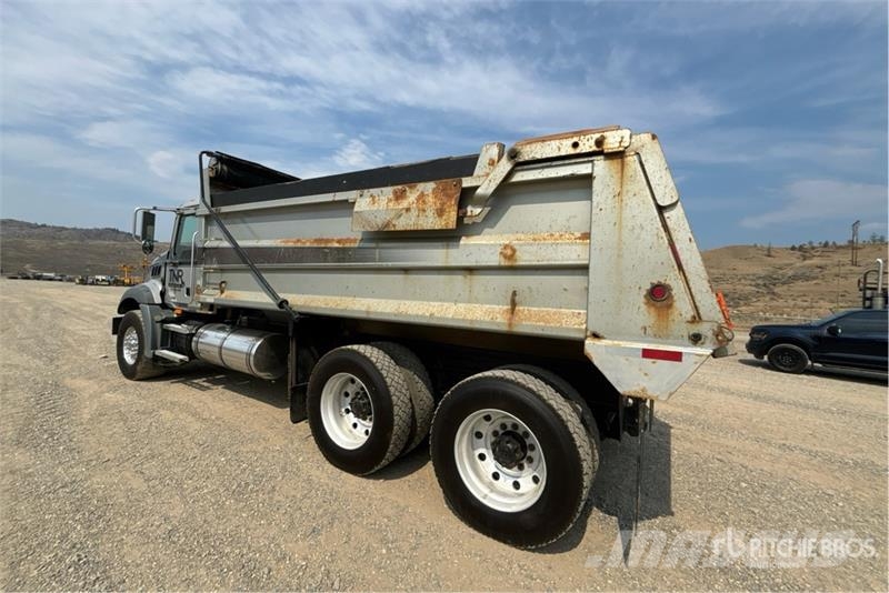 Mack CT713 Camion benne