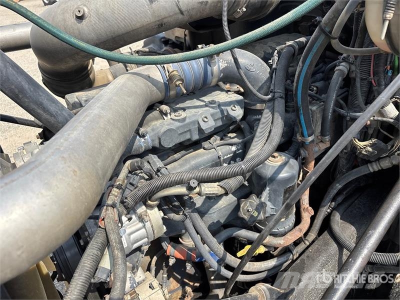 Mack CT713 Camion benne