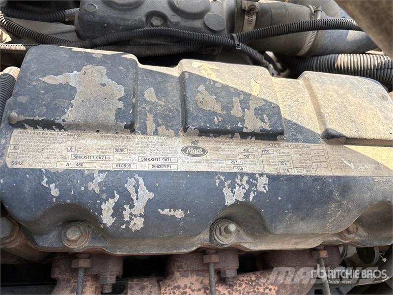 Mack CT713 Camion benne