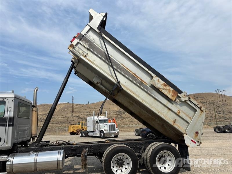 Mack CT713 Camion benne