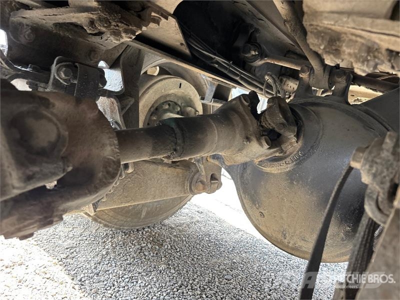 Mack CT713 Camion benne