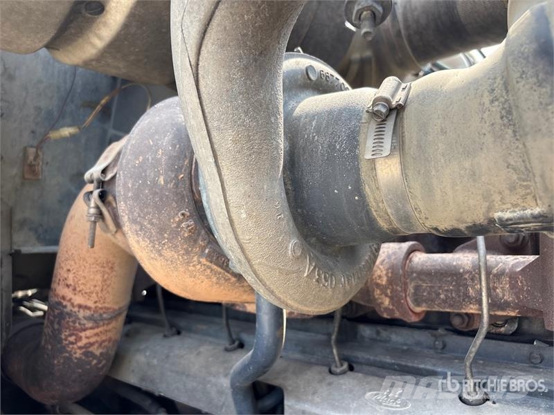 Mack CT713 Camion benne