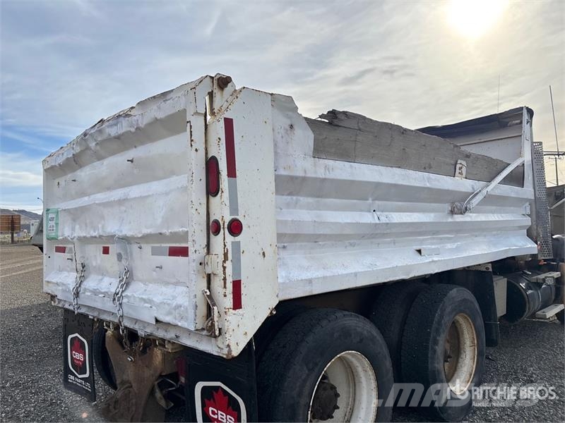 Mack CV713 Kipper