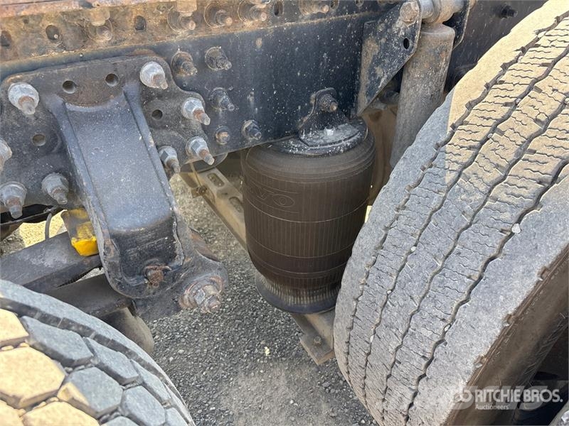 Mack CXU613 Trekkers