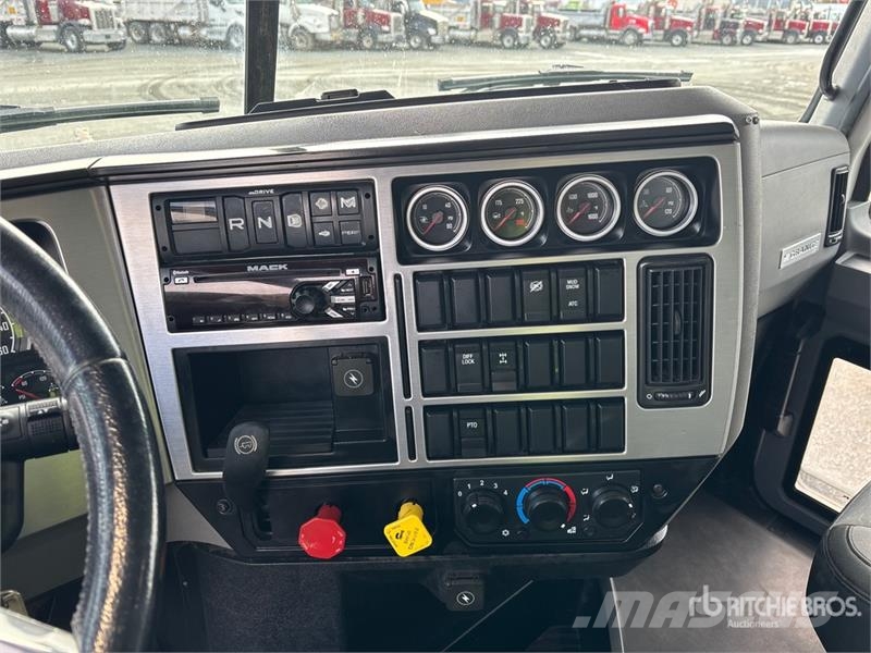 Mack Granite 6x4 T/A Dump Truck Kiper tovornjaki