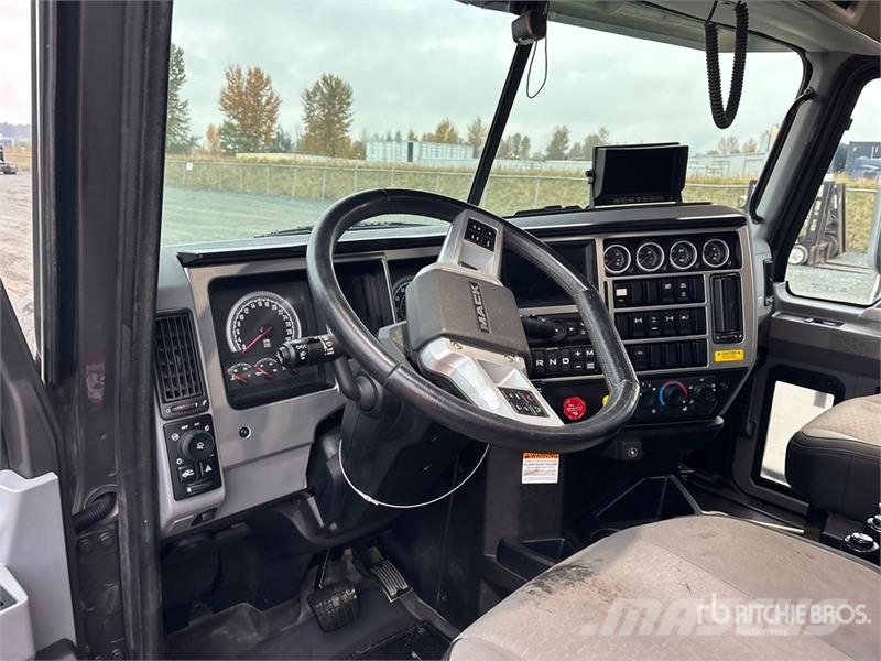 Mack Granite 6x4 Transfer T/A Dump Truck Грузовики-Самосвалы