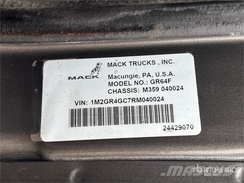 Mack Granite 6x4 Transfer T/A Dump Truck Грузовики-Самосвалы
