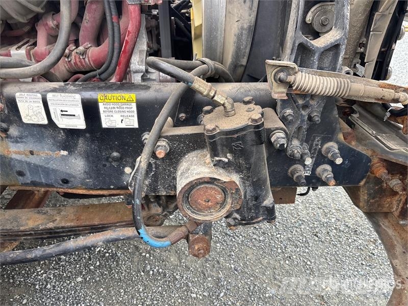 Mack GU813 Liftdumper biler