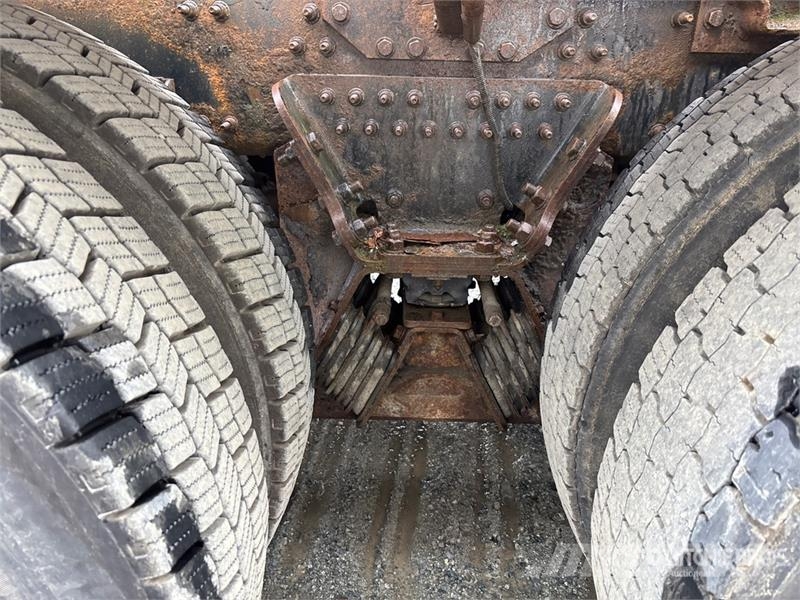 Mack GU813 Hidroliftli kamyonlar