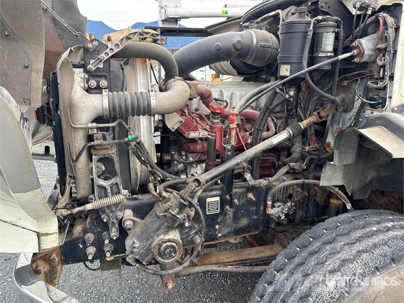 Mack GU813 Liftdumper biler