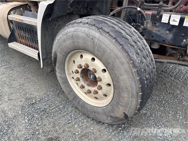 Mack GU813 Liftdumper biler