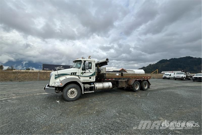 Mack GU813 Hidroliftli kamyonlar