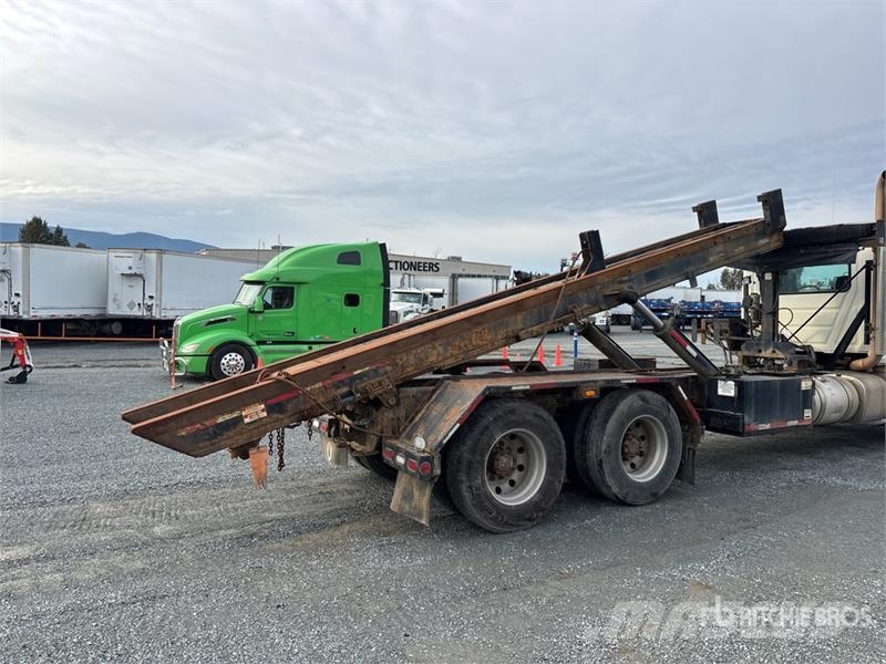 Mack GU813 Liftdumper biler