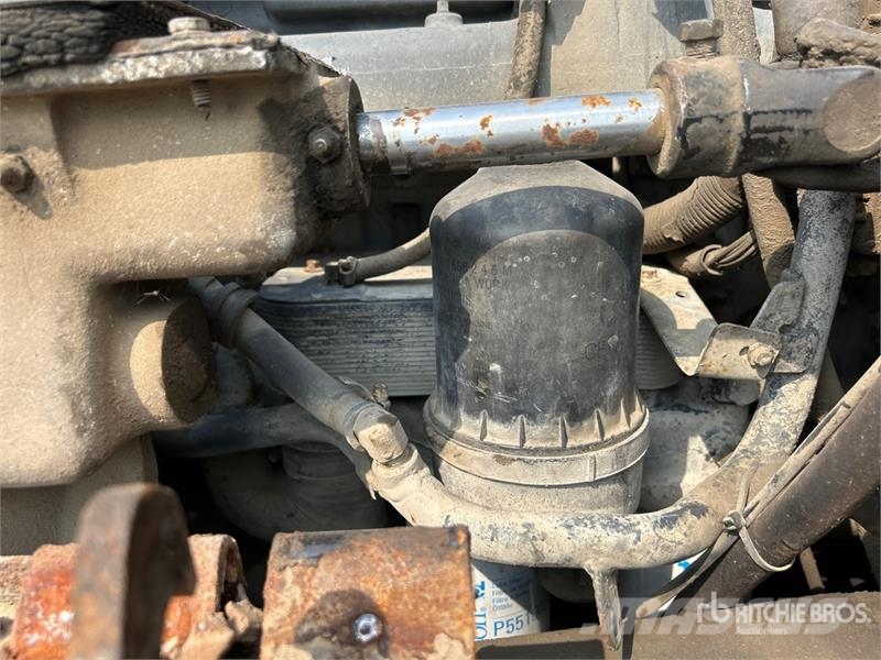 Mack MR688S Betoniere