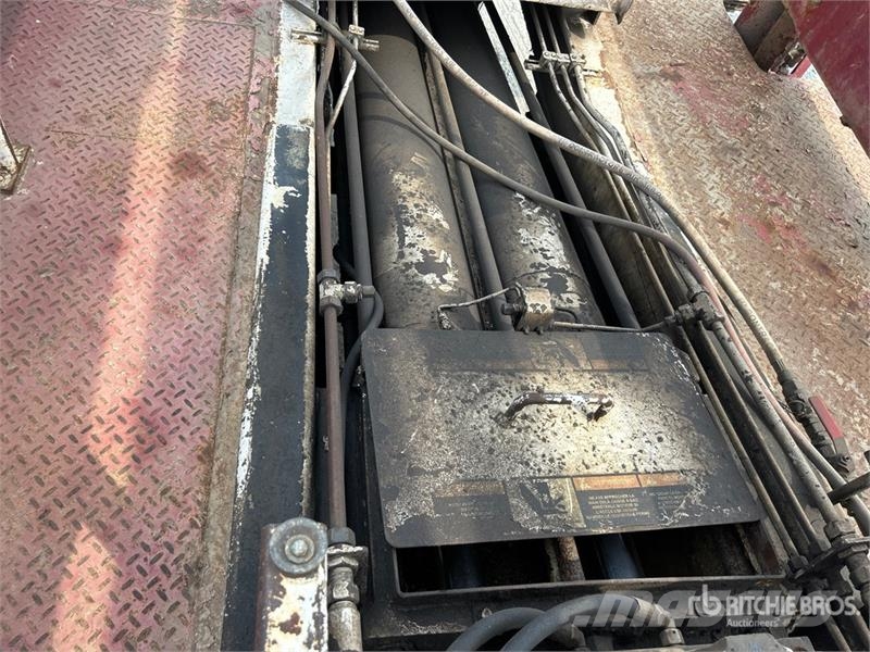 Mack MR688S Betoniere
