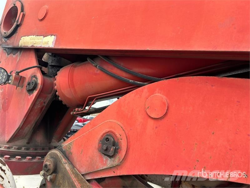 Mack MR688S Betoniere