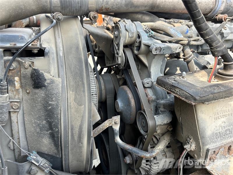Mack MR688S Betoniere