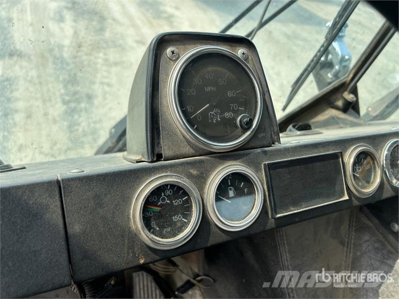 Mack MR688S Betoniere