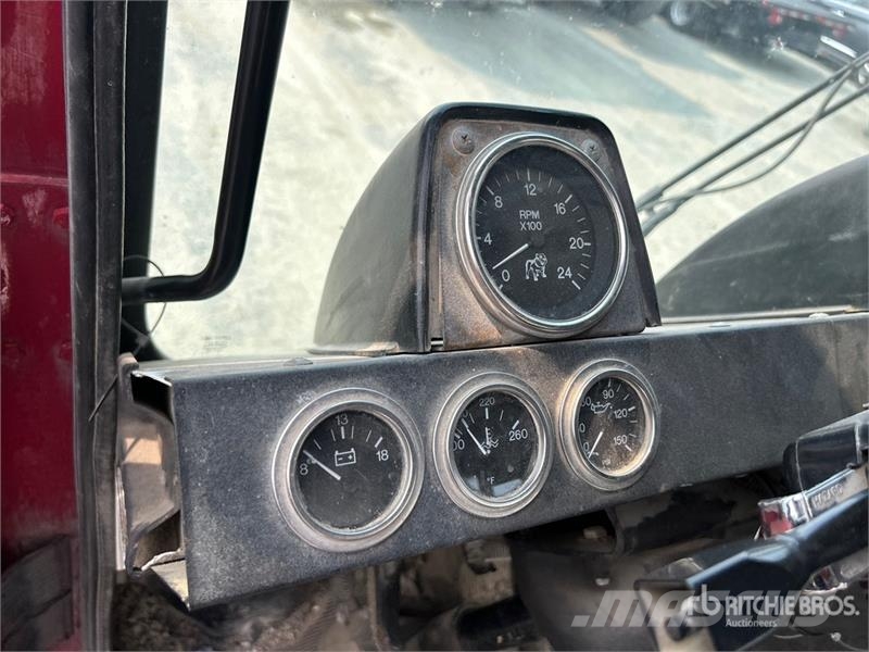 Mack MR688S Betoniere