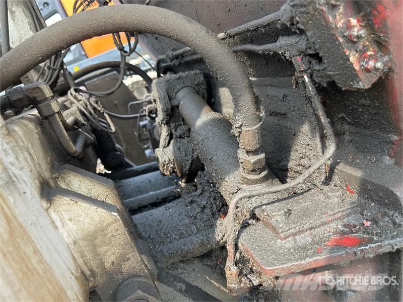 Mack MR688S Betoniere