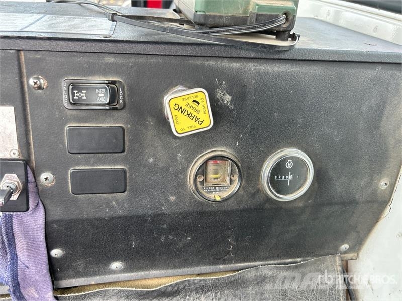 Mack MR688S Betoniere