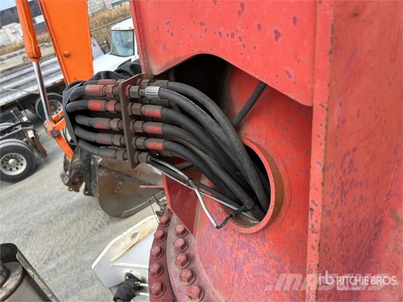 Mack MR688S Betoniere
