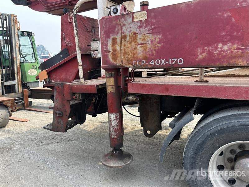 Mack MR688S Betoniere